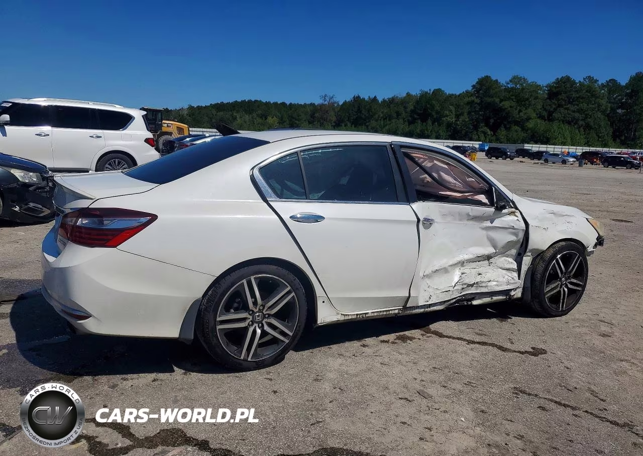 2016 Honda Accord Sport VIN:1HGCR2F51GA067441 - 3