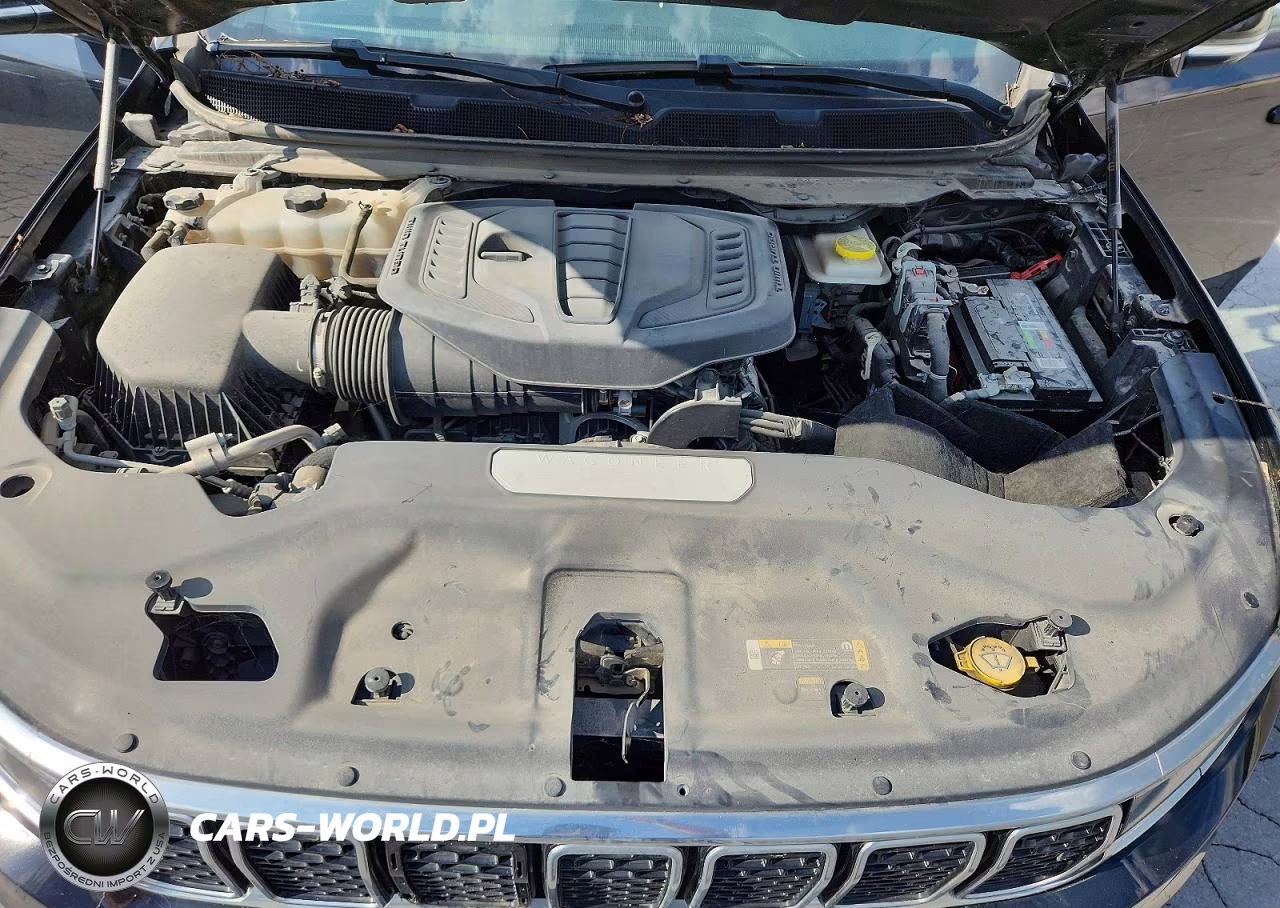 2025 Jeep Wagoneer 4X4 VIN:1C4SJVAP7SS505104 - 12