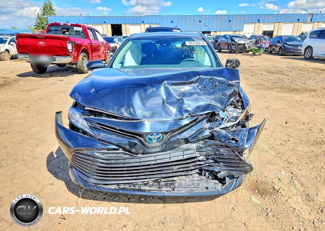 2020 Toyota Camry Le VIN:4T1C31AK1LU542551 - 5