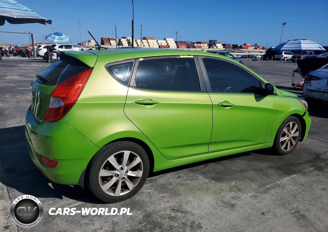 2013 Hyundai Accent Se VIN:KMHCU5AE7DU108019 - 3
