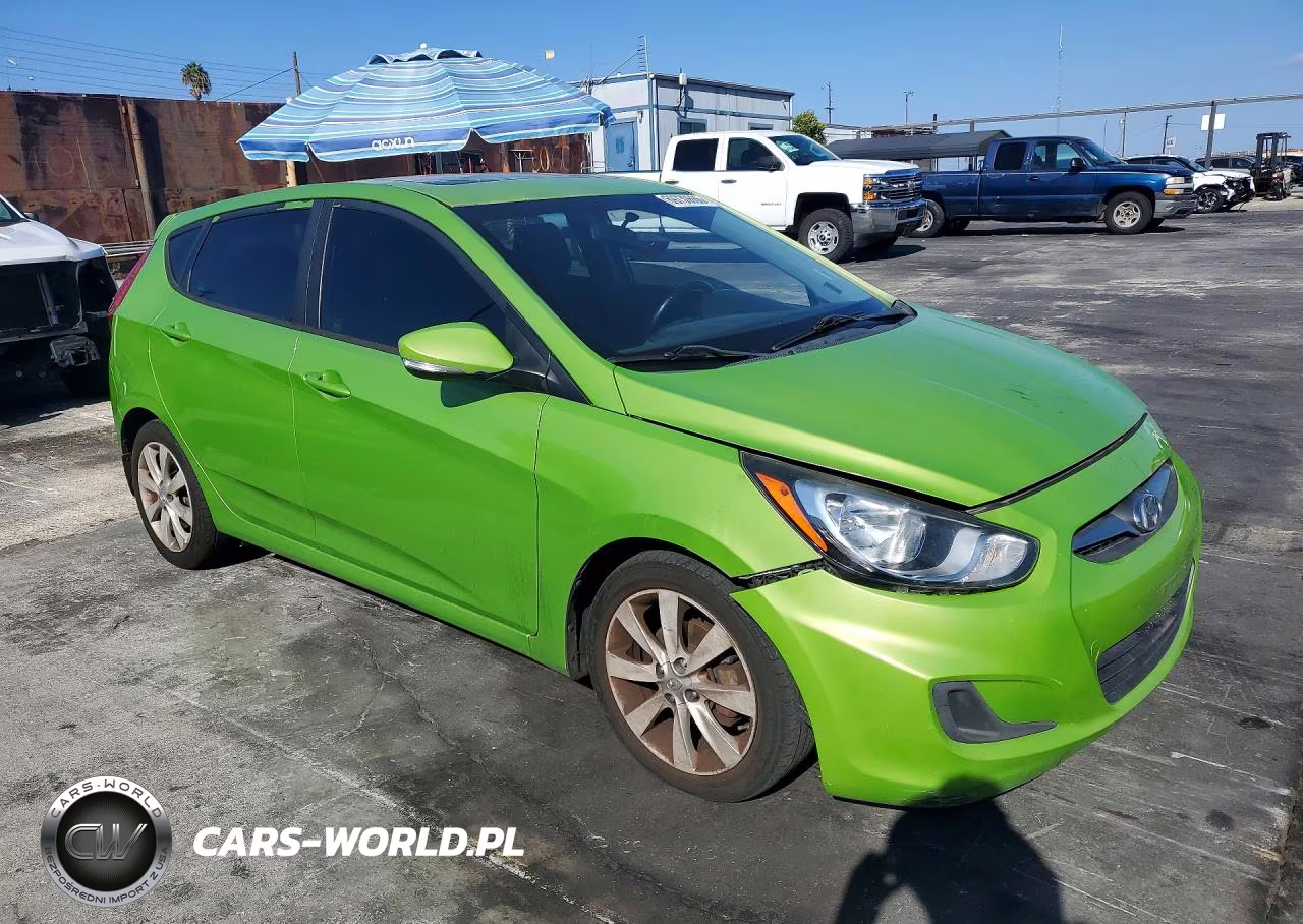 2013 Hyundai Accent Se VIN:KMHCU5AE7DU108019 - 4
