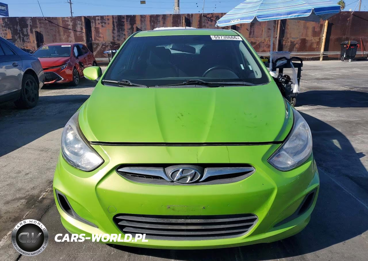 2013 Hyundai Accent Se VIN:KMHCU5AE7DU108019 - 5
