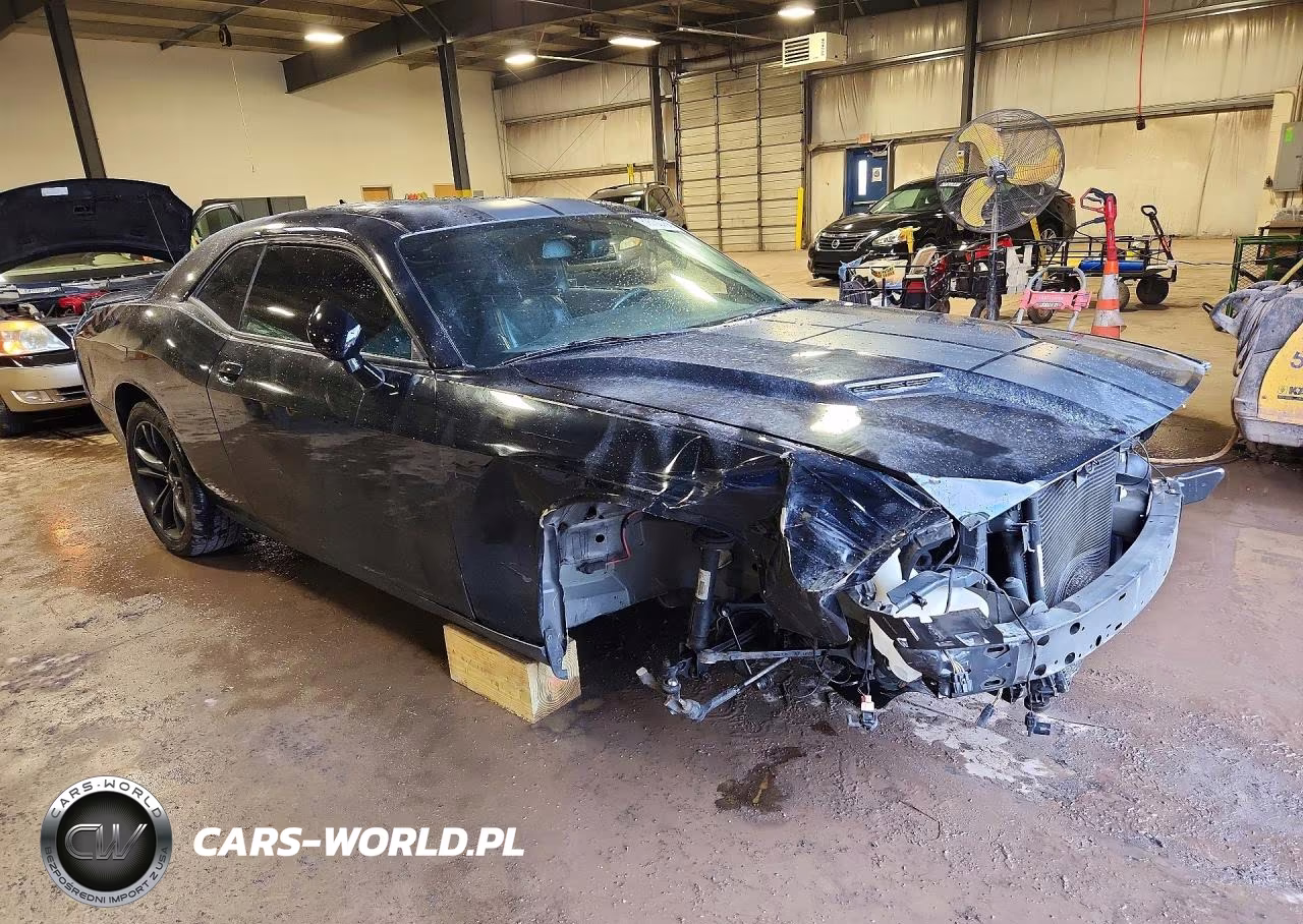 2017 Dodge Challenger Sxt VIN:2C3CDZAG6HH613334 - 4