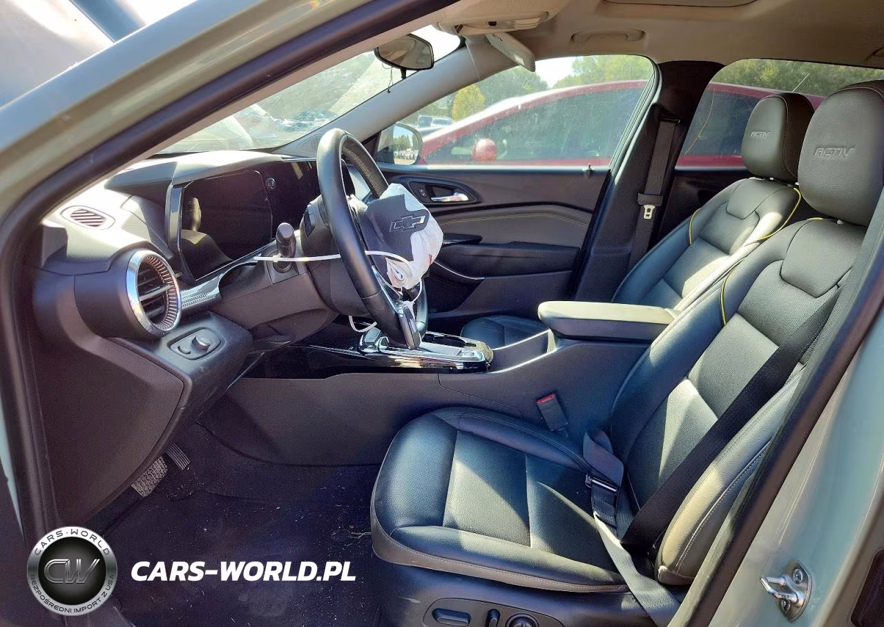 2025 Chevrolet Trax Activ VIN:KL77LKEP8SC151545 - 7