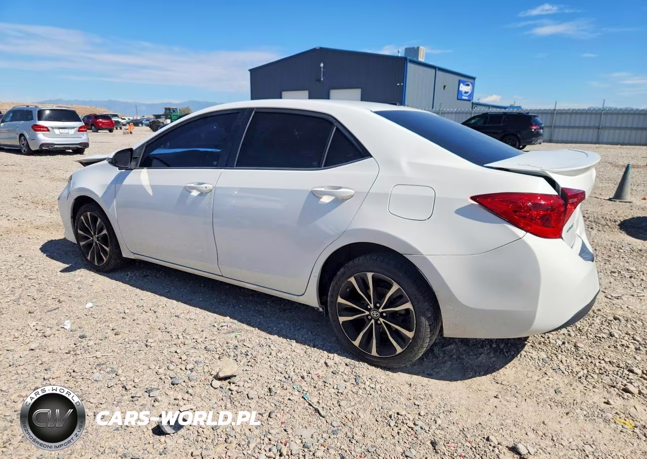 2017 Toyota Corolla Se VIN:5YFBURHE8HP574638 - 2