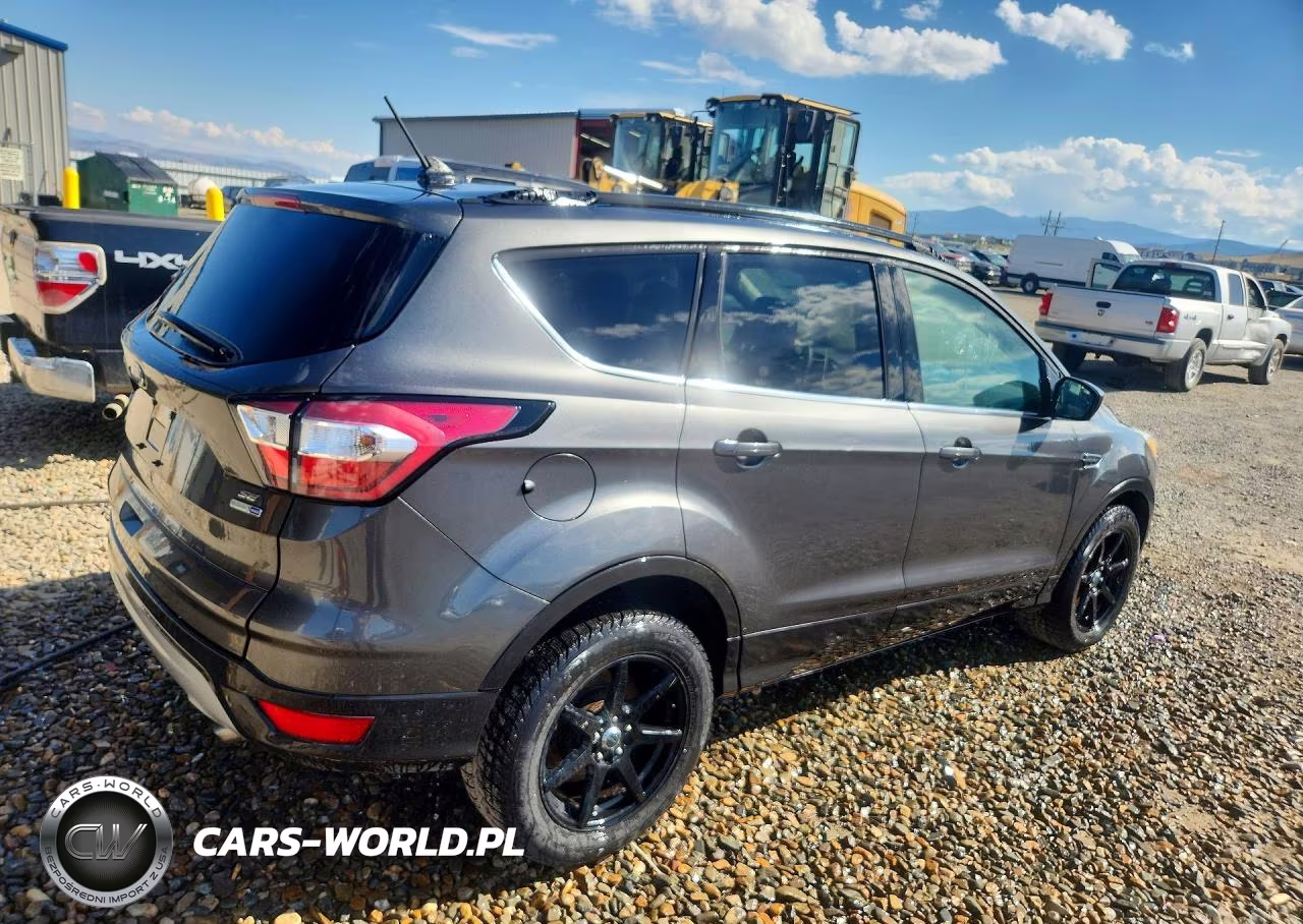 2018 Ford Escape Se VIN:1FMCU9GD1JUA36316 - 3