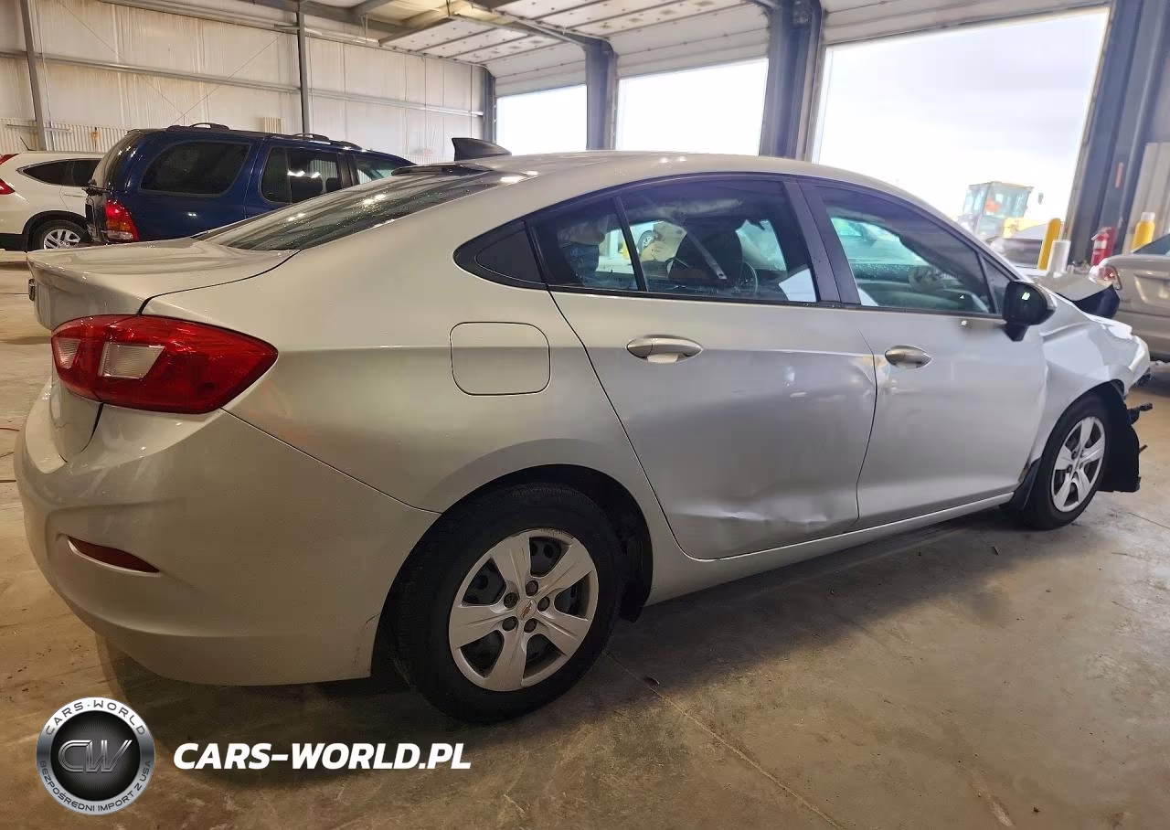 2016 Chevrolet Cruze Ls Auto VIN:1G1BC5SM1G7313064 - 3