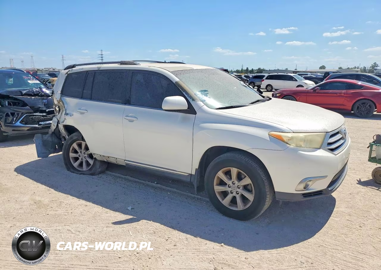 2013 Toyota Highlander Plus VIN:5TDZK3EH9DS090107 - 4