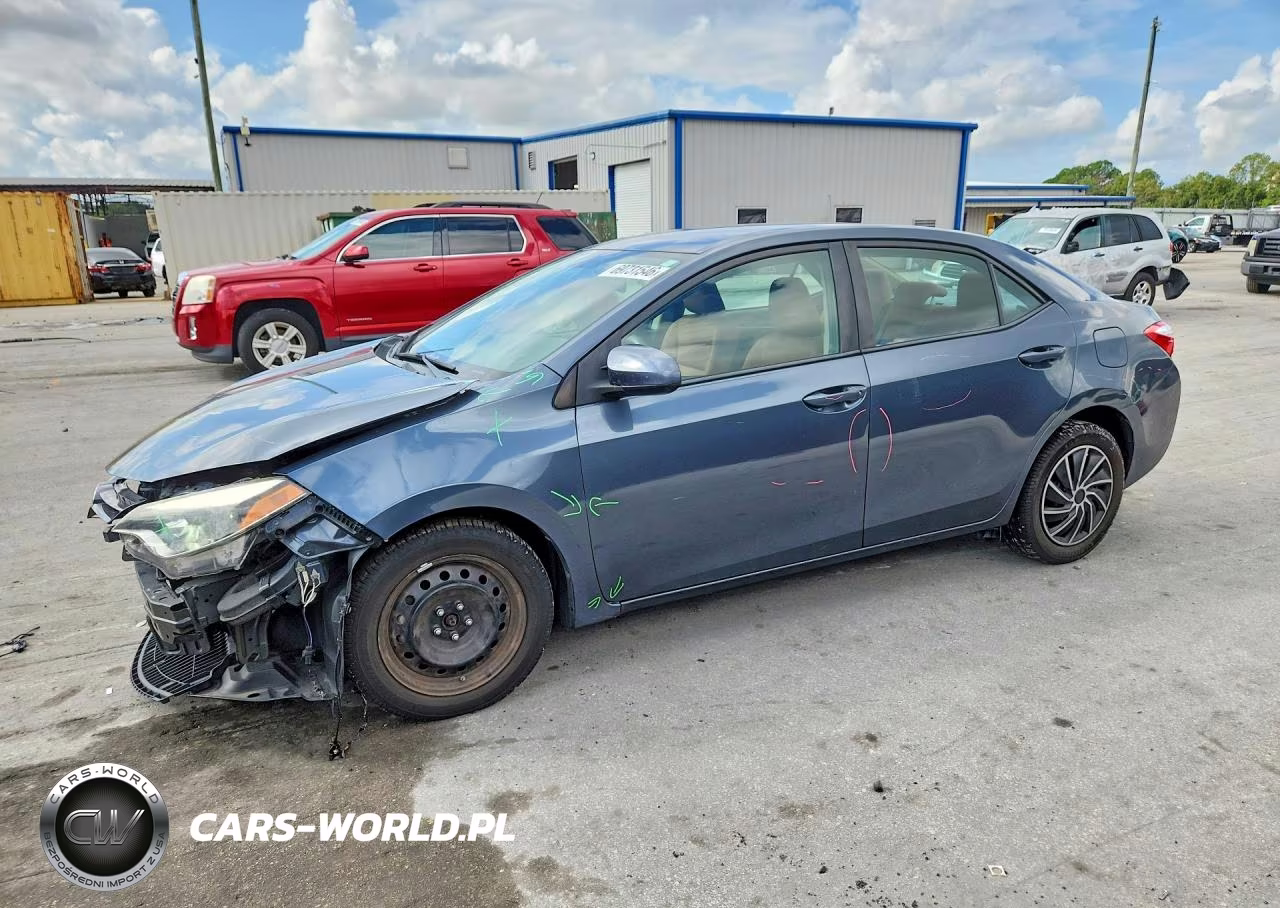 2015 Toyota Corolla Le VIN:2T1BURHE6FC400645 - 1