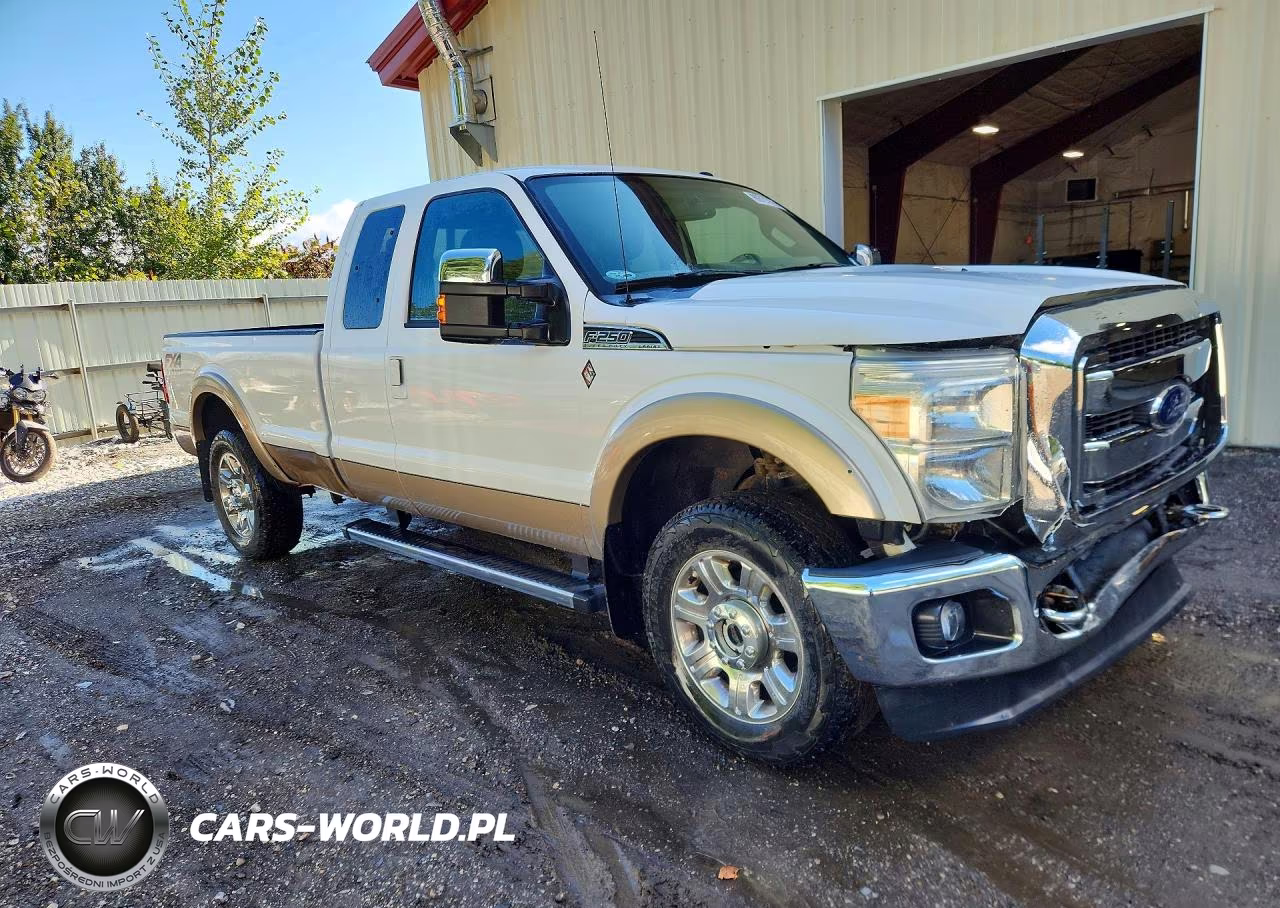 2014 Ford F250 Super Duty VIN:1FT7X2B64EEA52121 - 4