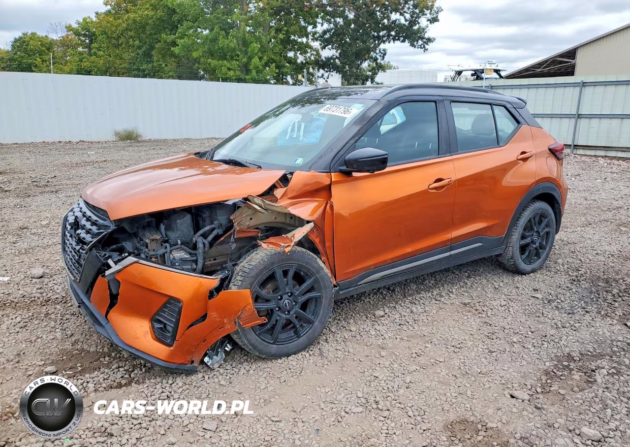 2023 Nissan Kicks Sr VIN:3N1CP5DV6PL490570 - 1