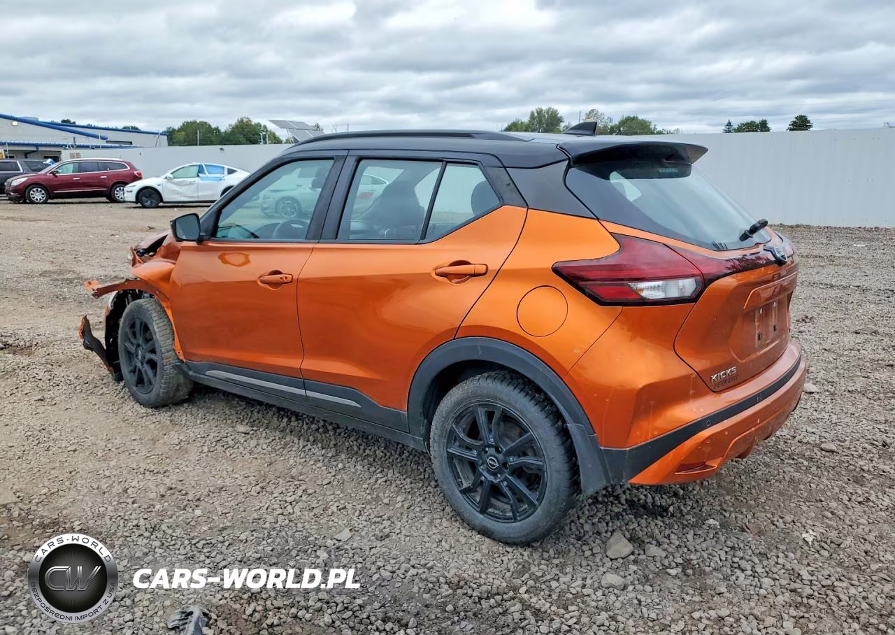 2023 Nissan Kicks Sr VIN:3N1CP5DV6PL490570 - 2