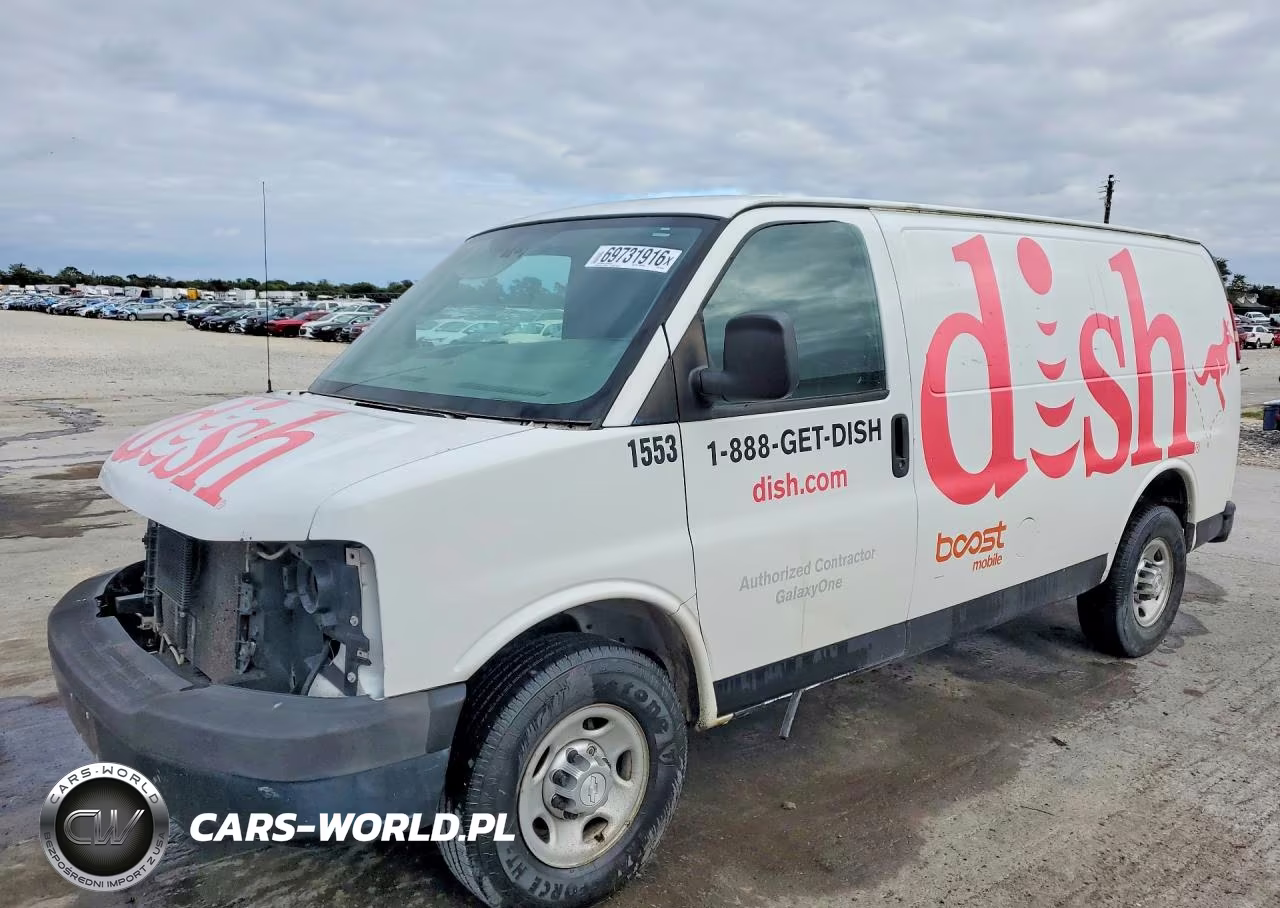 2015 Chevrolet Express G2500 VIN:1GCWGFCF8F1233572 - 1