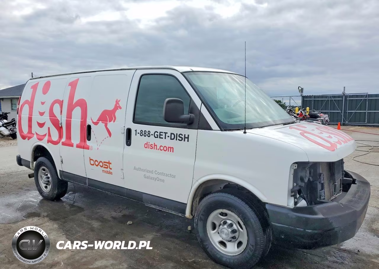 2015 Chevrolet Express G2500 VIN:1GCWGFCF8F1233572 - 4