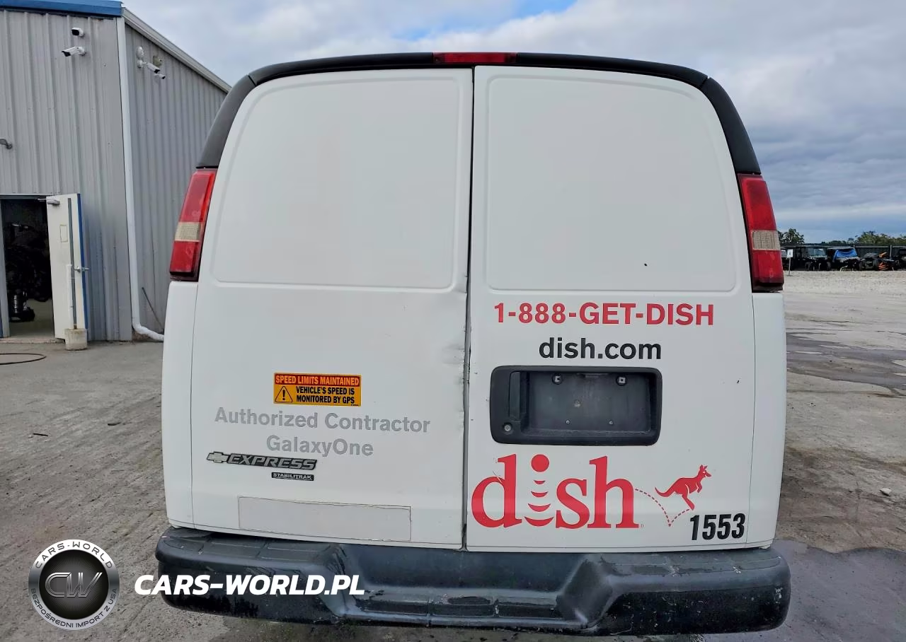 2015 Chevrolet Express G2500 VIN:1GCWGFCF8F1233572 - 6