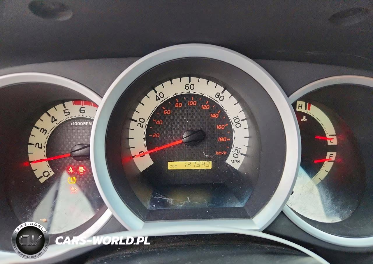 2013 Toyota Tacoma V6 VIN:3TMLU4EN7DM107174 - 9