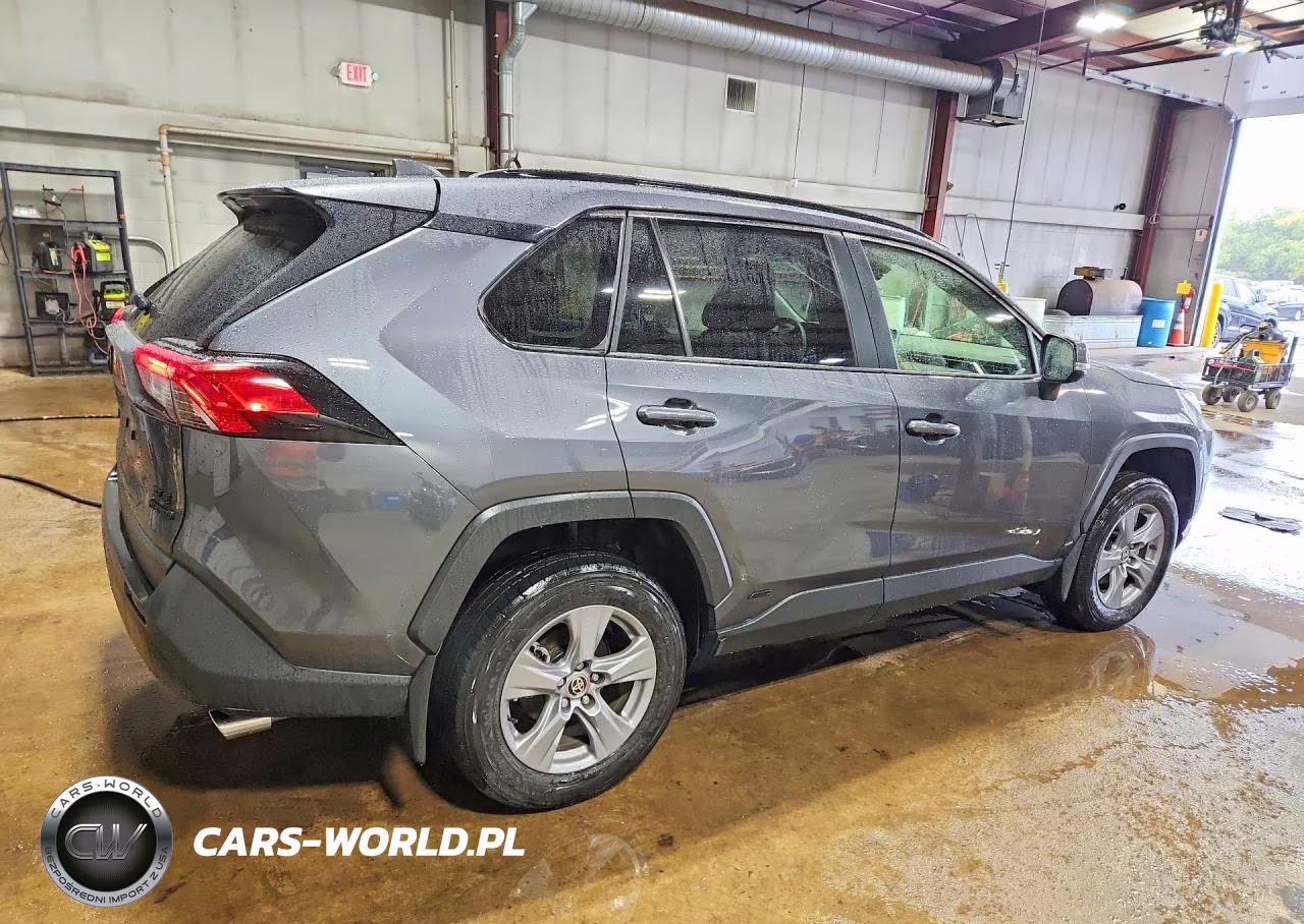 2023 Toyota Rav4 Hybrid Xle VIN:JTMRWRFV8PD185513 - 3