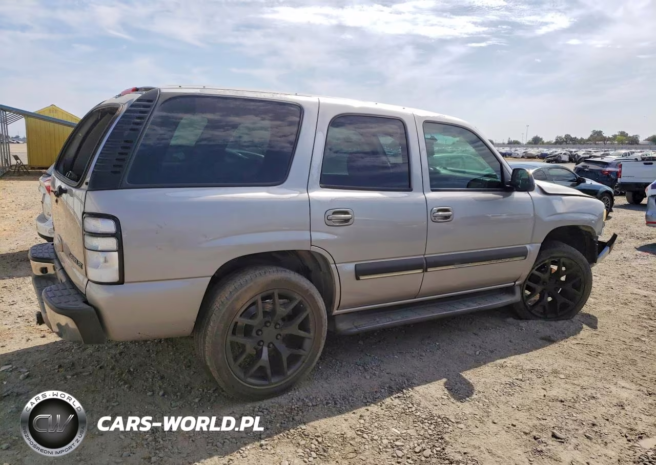 2004 Chevrolet Tahoe C1500 VIN:1GNEC13V44J132521 - 3