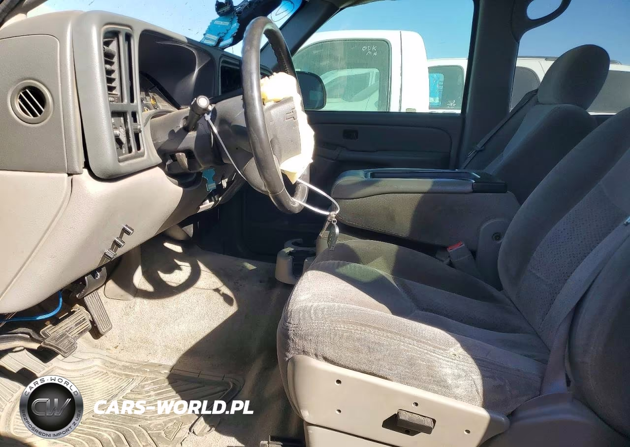 2004 Chevrolet Tahoe C1500 VIN:1GNEC13V44J132521 - 7