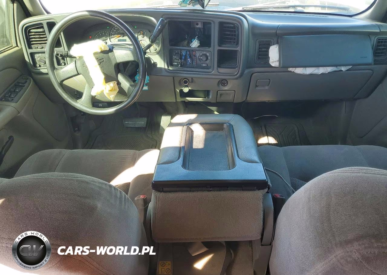2004 Chevrolet Tahoe C1500 VIN:1GNEC13V44J132521 - 8