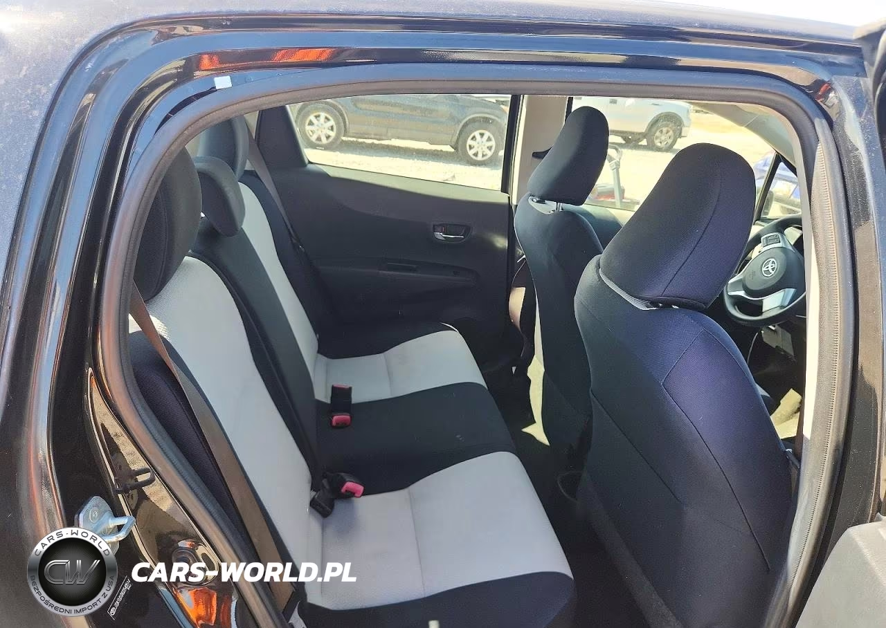 2012 Toyota Yaris 5-Door Le VIN:JTDKTUD3XCD540514 - 10