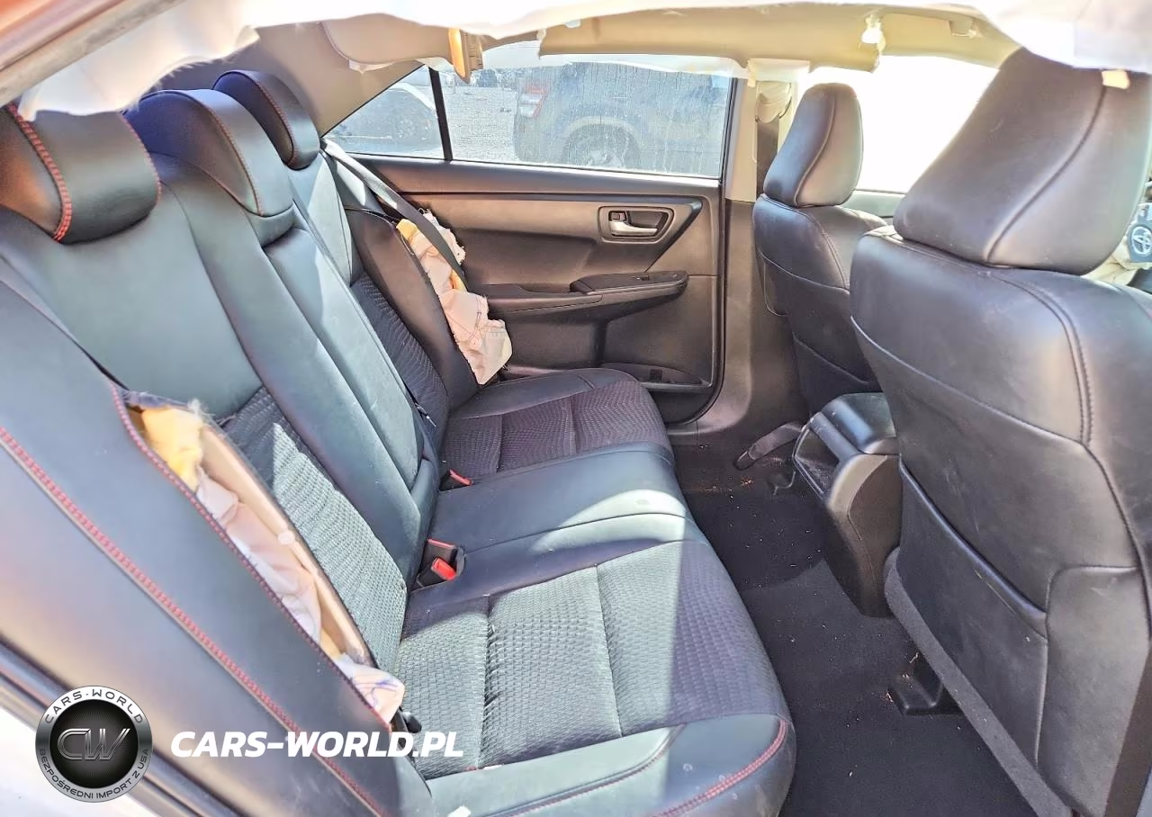 2015 Toyota Camry Se VIN:4T1BF1FK8FU063818 - 10