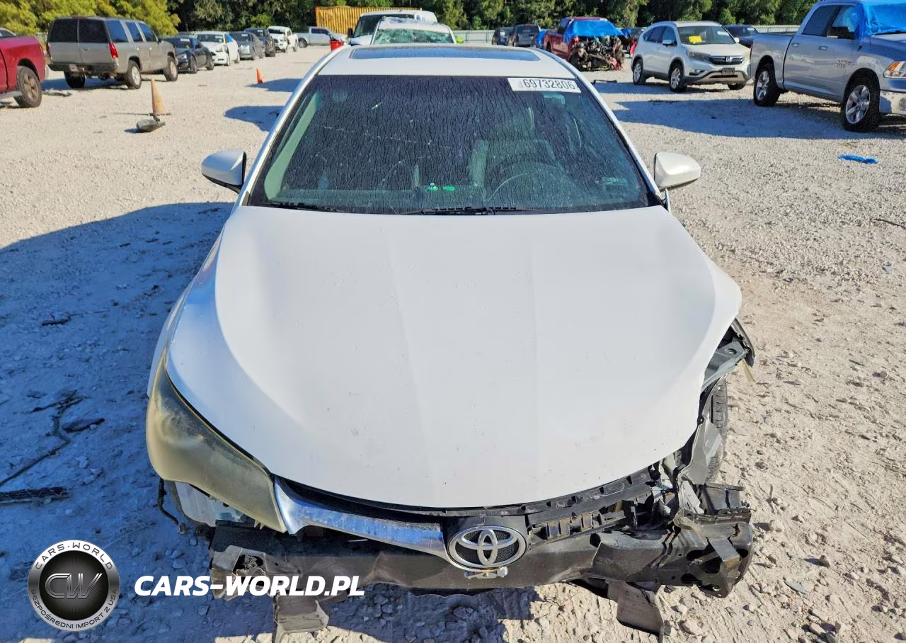 2015 Toyota Camry Se VIN:4T1BF1FK8FU063818 - 5