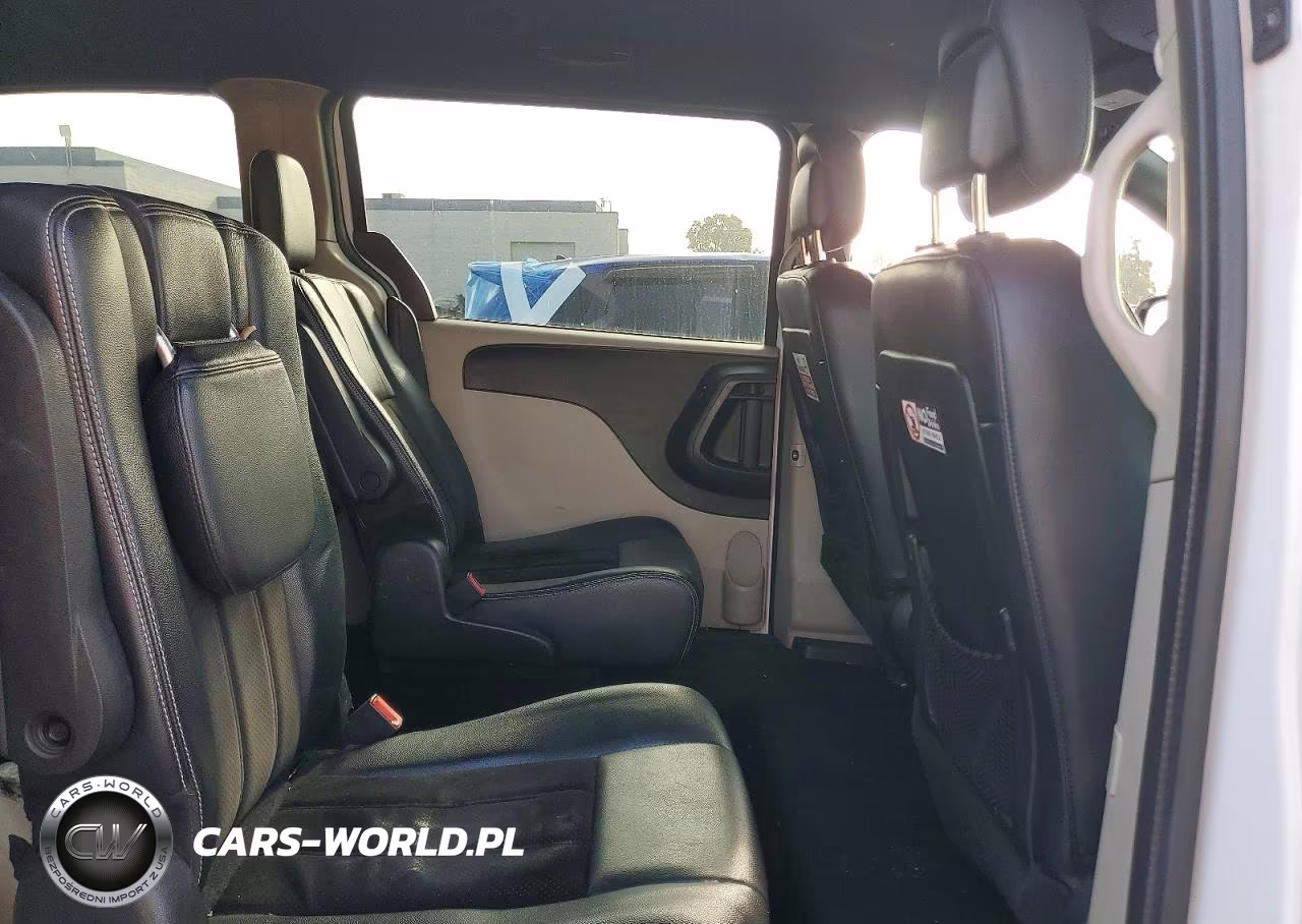 2018 Dodge Grand Caravan Sxt VIN:2C4RDGCG0JR192461 - 10