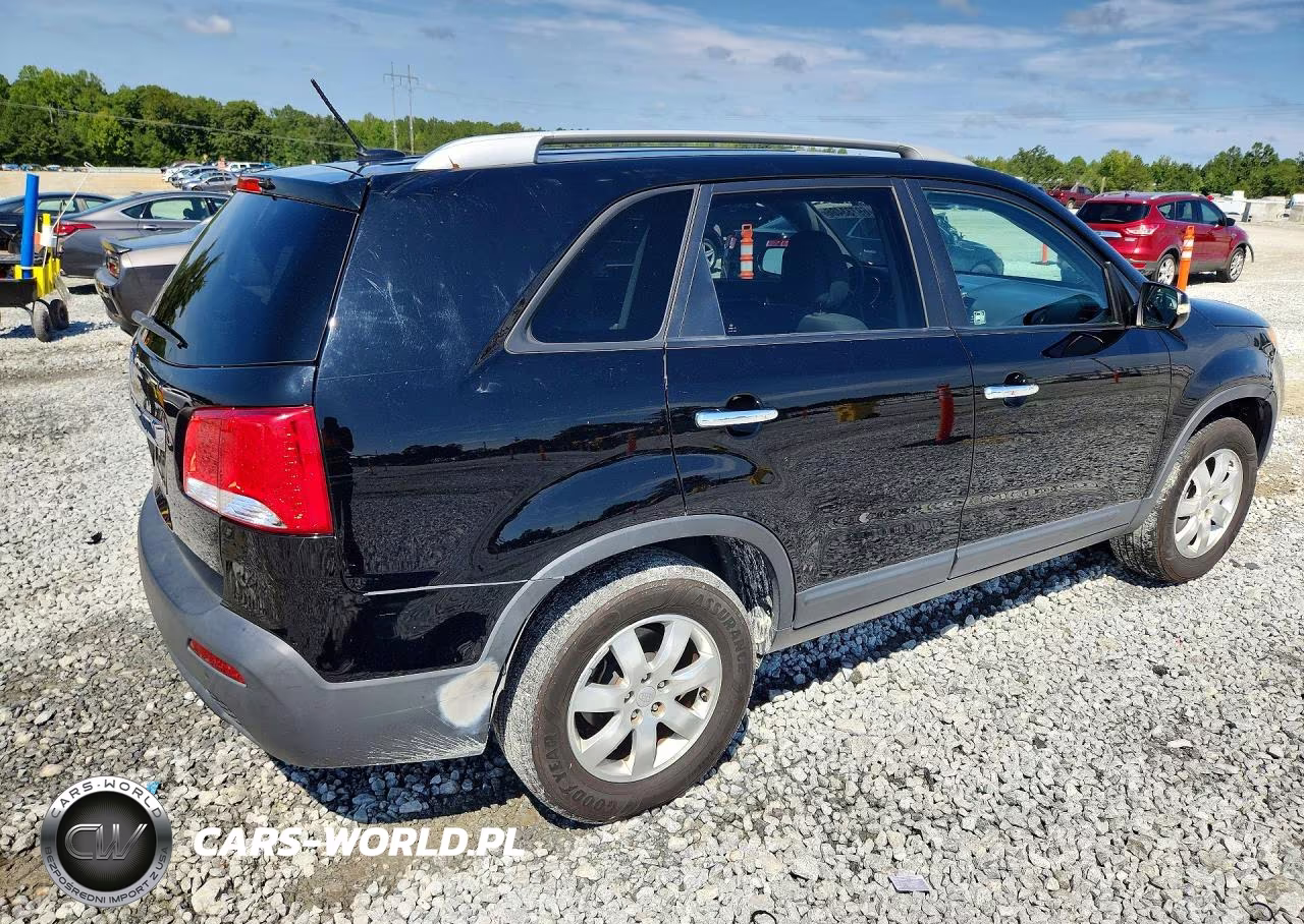 2011 Kia Sorento Lx VIN:5XYKT4A19BG151835 - 3