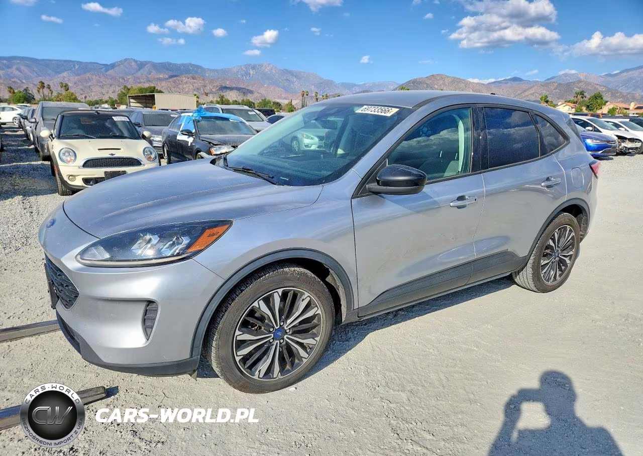 2022 Ford Escape Se