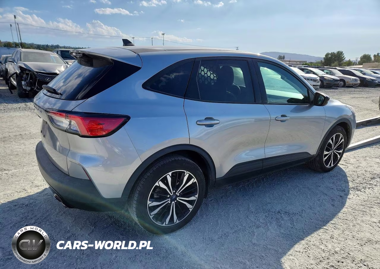 2022 Ford Escape Se VIN:1FMCU0G62NUB60453 - 3