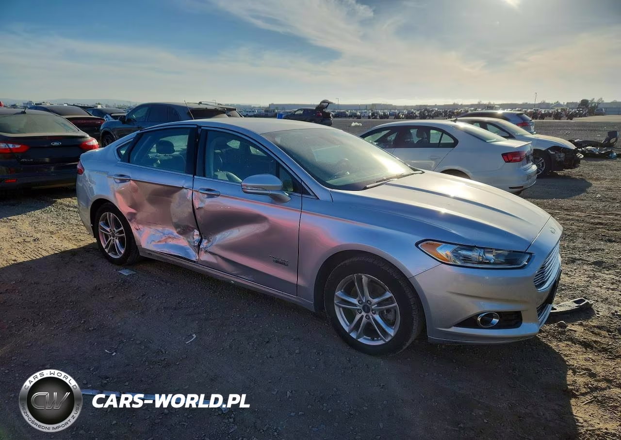 2015 Ford Fusion Titanium Phev VIN:3FA6P0SU2FR253390 - 4