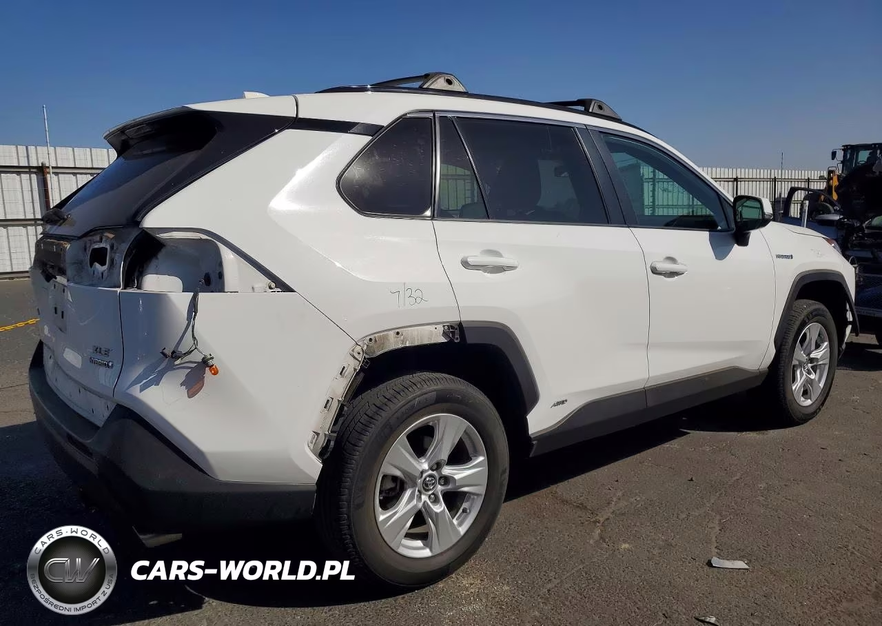 2020 Toyota Rav4 Hybrid Xle VIN:2T3RWRFV9LW068276 - 3