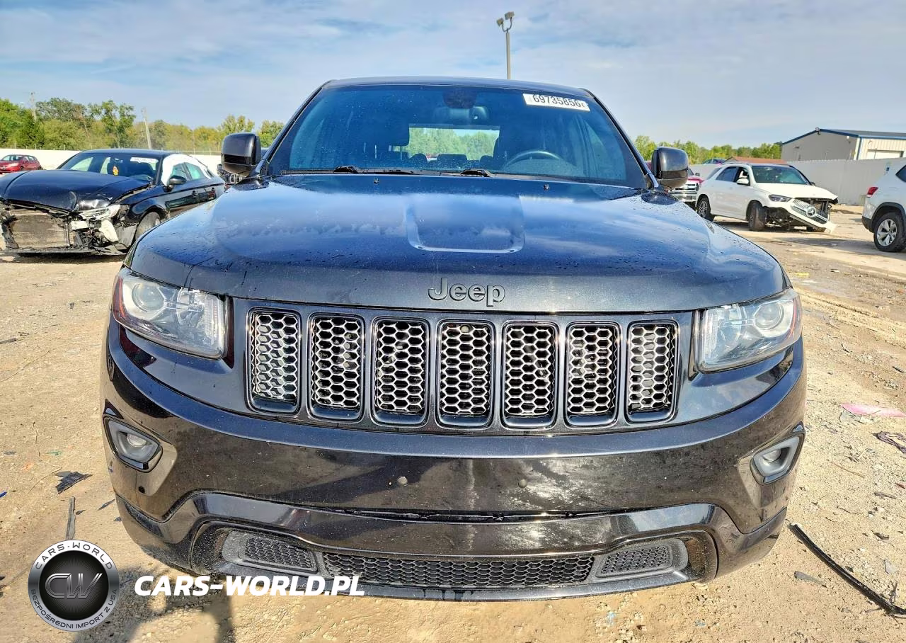 2014 Jeep Grand Cherokee Laredo VIN:1C4RJFAG5EC571590 - 5