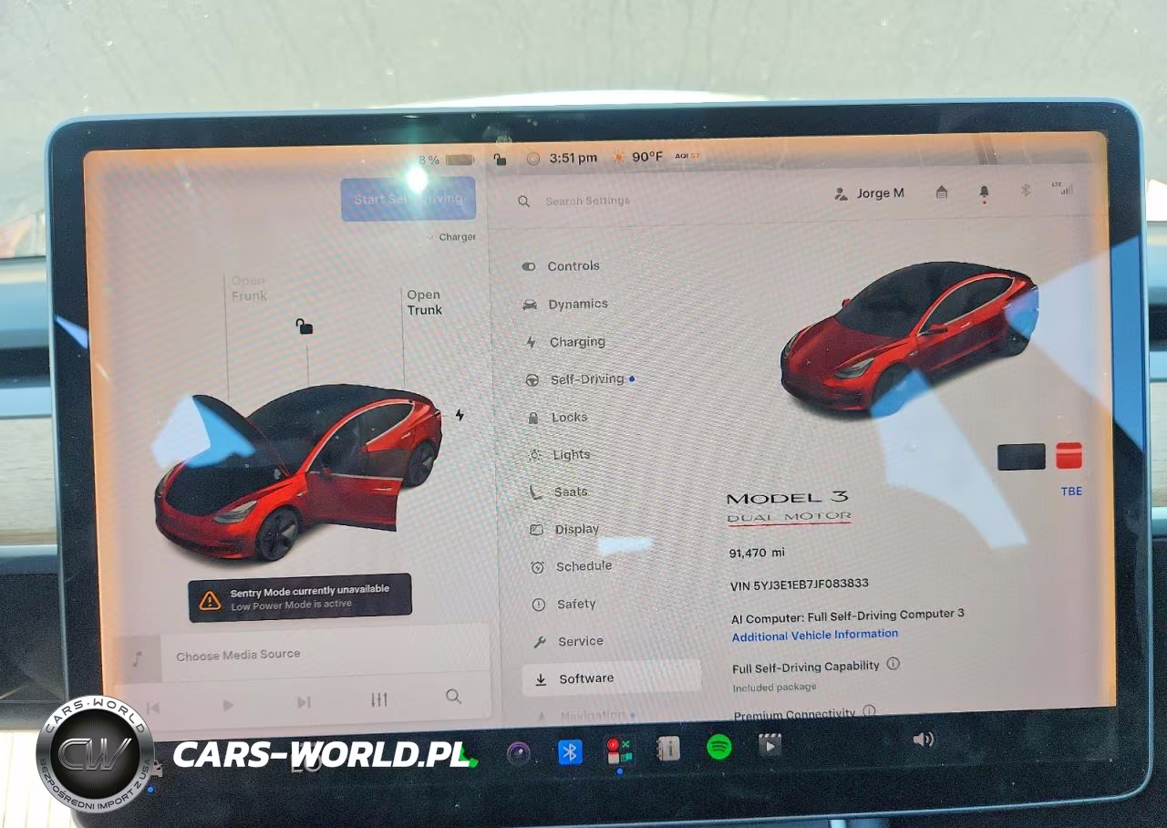 2018 Tesla Model 3 VIN:5YJ3E1EB7JF083833 - 9