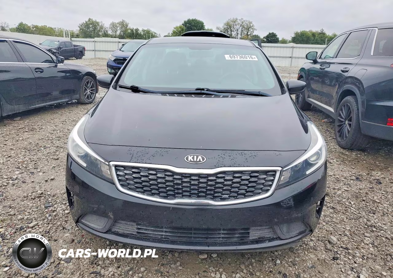 2018 Kia Forte Lx VIN:3KPFK4A75JE166563 - 5