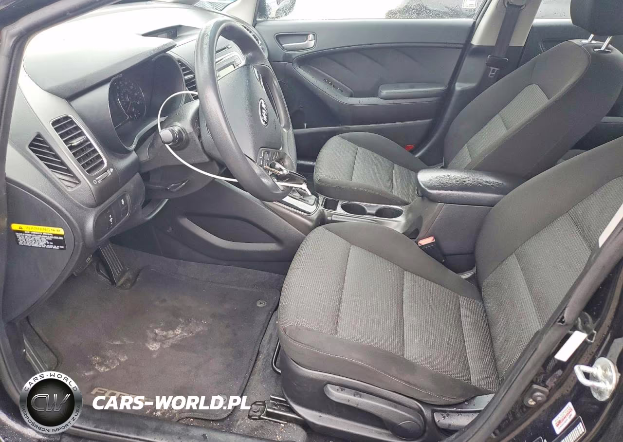 2018 Kia Forte Lx VIN:3KPFK4A75JE166563 - 7
