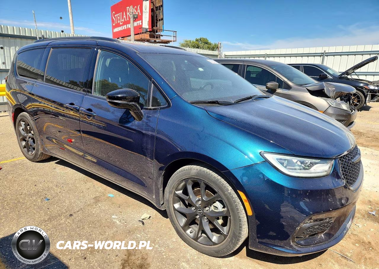 2025 Chrysler Pacifica Limited VIN:2C4RC1GG0SR537788 - 4