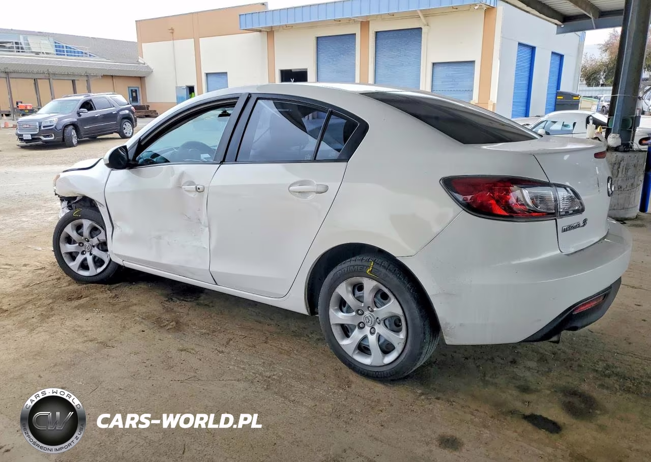 2011 Mazda 3 I VIN:JM1BL1UF3B1423656 - 2
