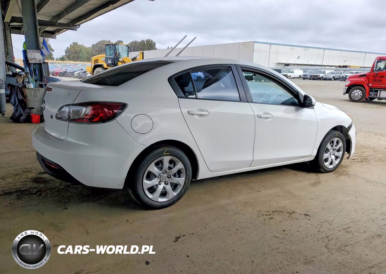 2011 Mazda 3 I VIN:JM1BL1UF3B1423656 - 3