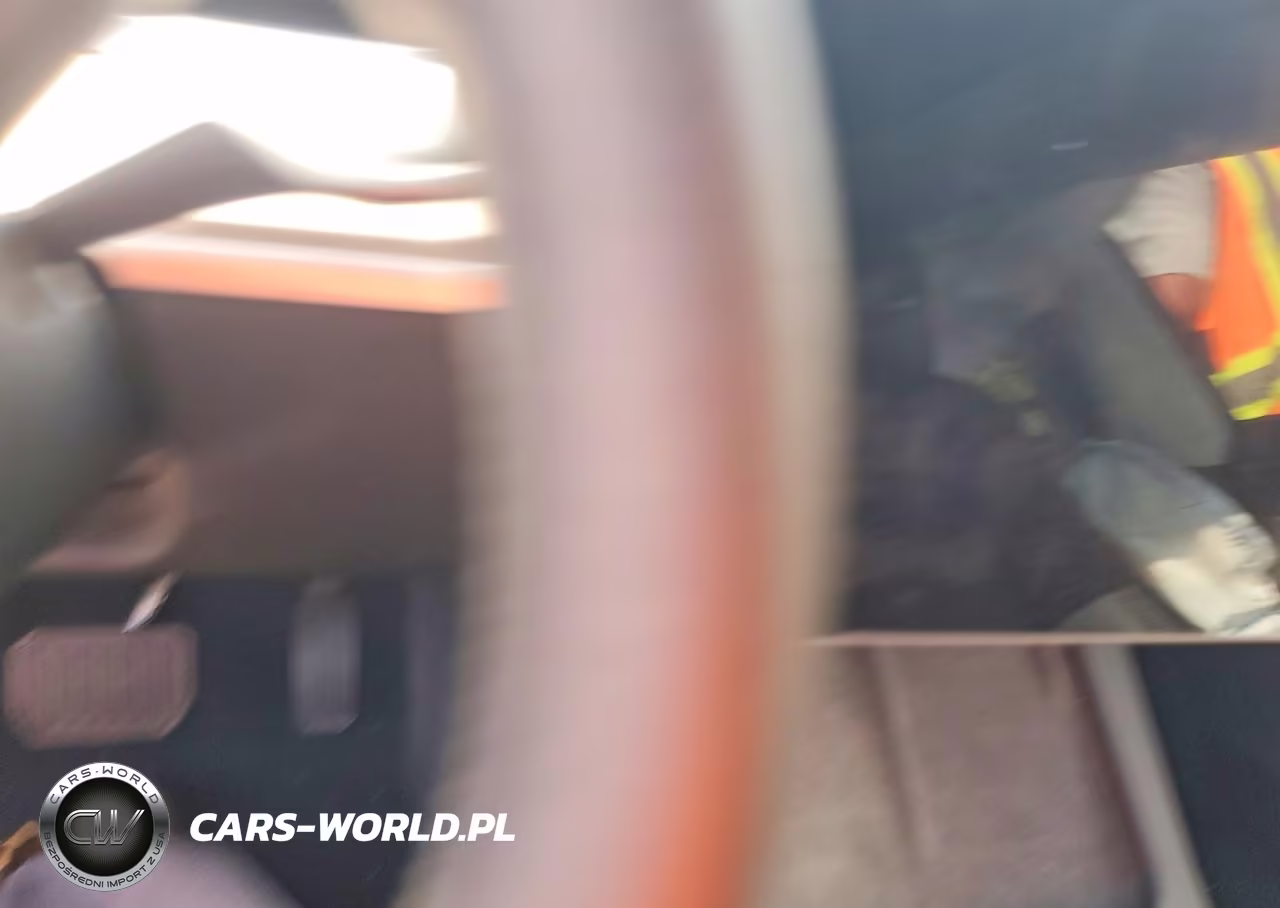 2023 Tesla Model 3 VIN:5YJ3E1EA1PF549966 - 9