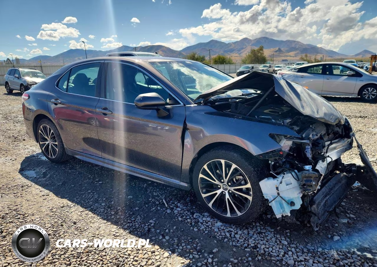 2020 Toyota Camry Se VIN:4T1G11AK8LU344007 - 4