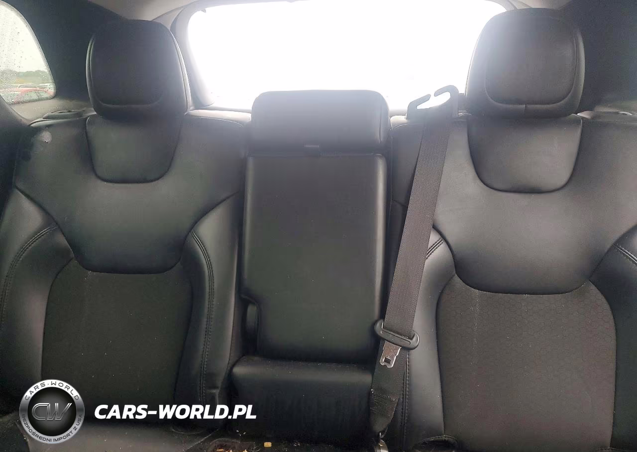 2020 Jeep Cherokee Latitude Plus VIN:1C4PJMLX9LD640572 - 10