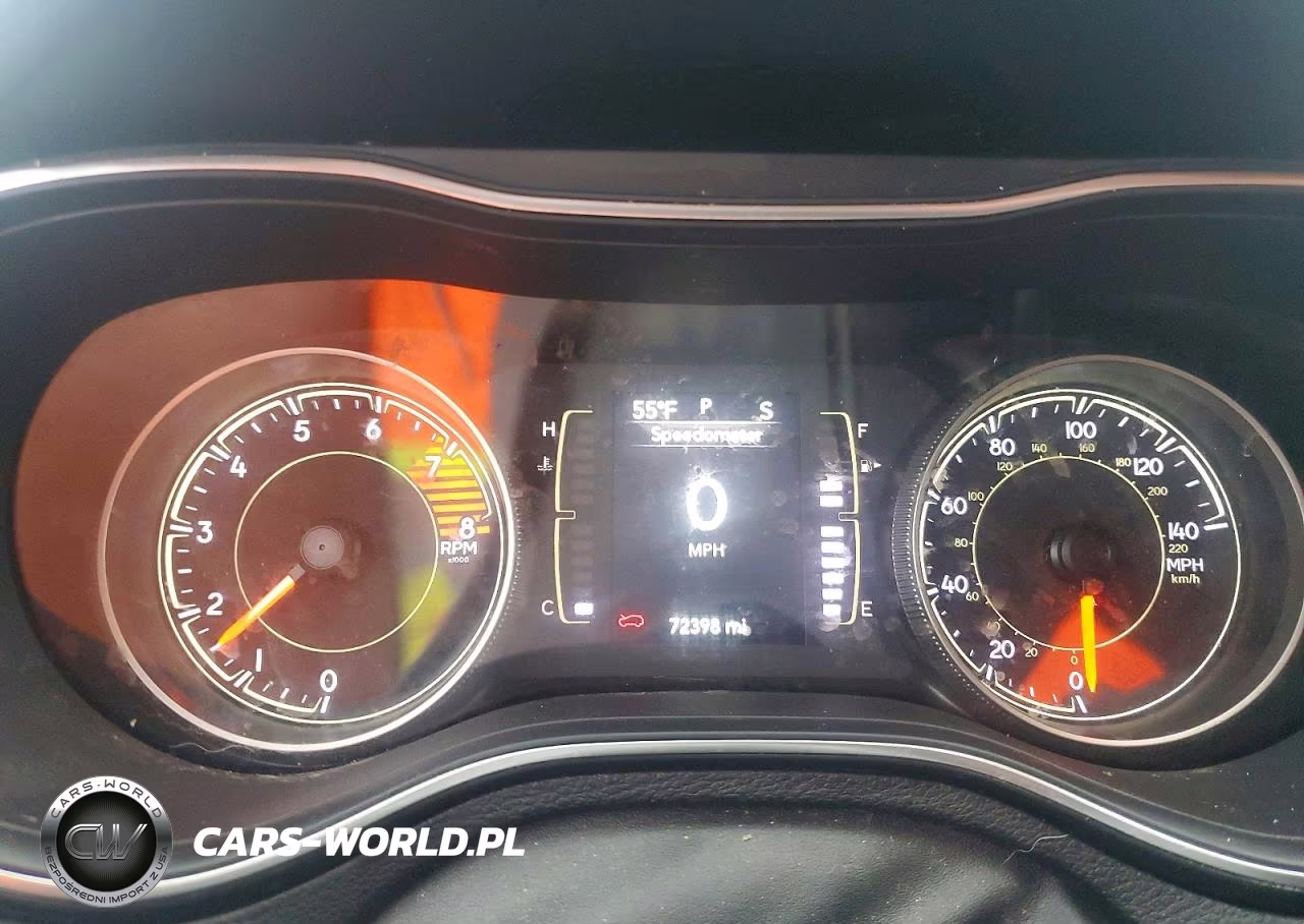 2020 Jeep Cherokee Latitude Plus VIN:1C4PJMLX9LD640572 - 9