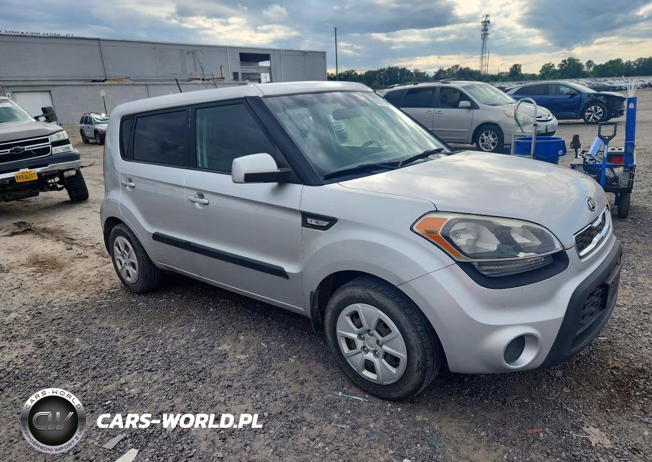 2012 Kia Soul Base VIN:KNDJT2A51C7395321 - 4
