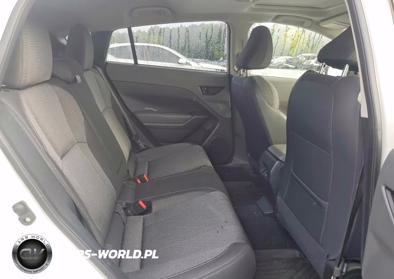2024 Subaru Crosstrek Premium VIN:JF2GUADC7R8277936 - 11