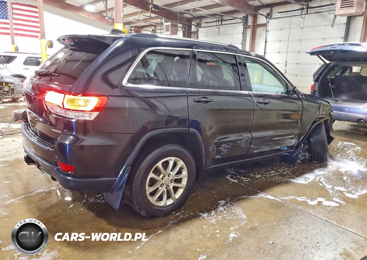 2015 Jeep Grand Cherokee Laredo VIN:1C4RJEAGXFC238801 - 3