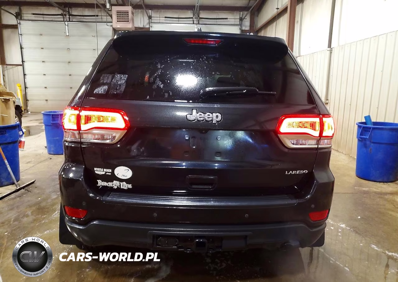 2015 Jeep Grand Cherokee Laredo VIN:1C4RJEAGXFC238801 - 6