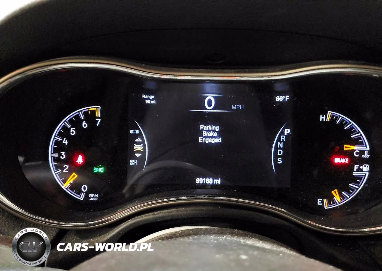 2015 Jeep Grand Cherokee Laredo VIN:1C4RJEAGXFC238801 - 9