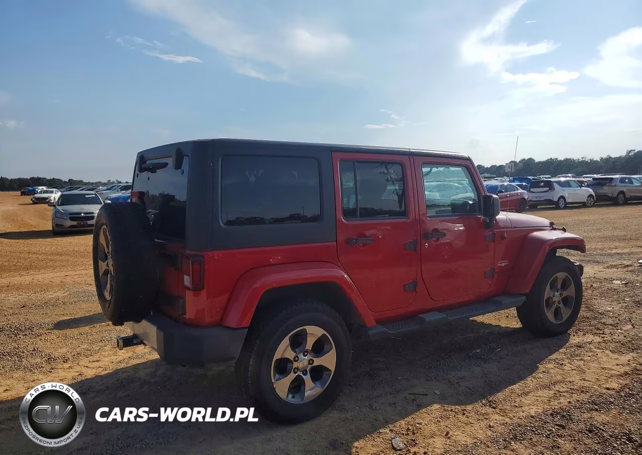 2014 Jeep Wrangler Unlimited Sahara VIN:1C4BJWEG6EL219968 - 3